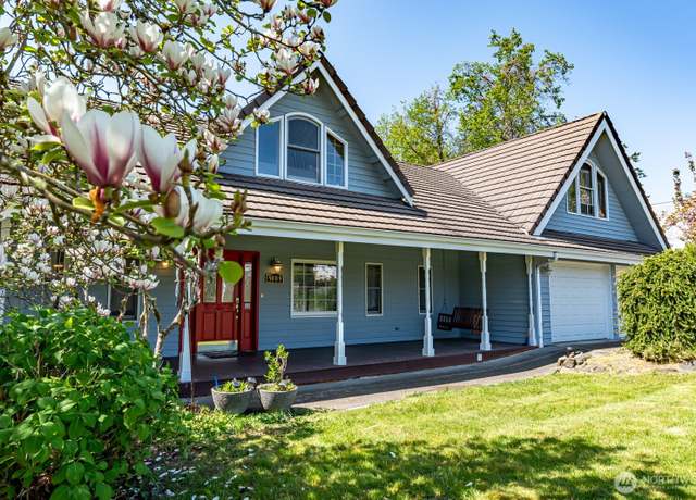 Property at 9009 Martin Ave NW, Silverdale, WA 98383, 6 beds, 3.5 baths
