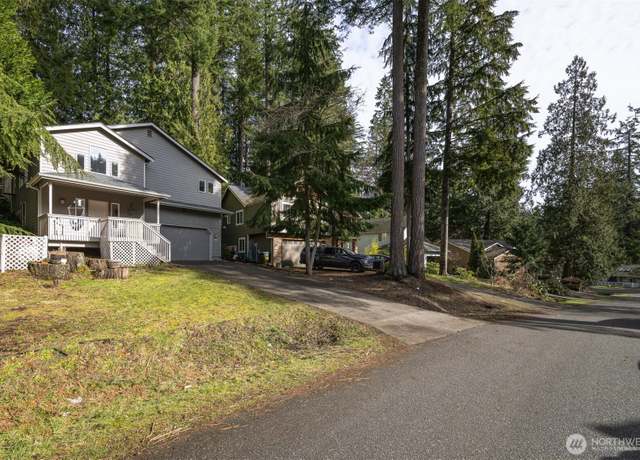 Property at 32 Lost Lake Ln, Bellingham, WA 98229, 3 beds, 2 baths