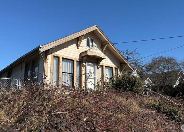 Property at 4816 S Chicago St, Seattle, WA 98118, 2 beds, 1 bath