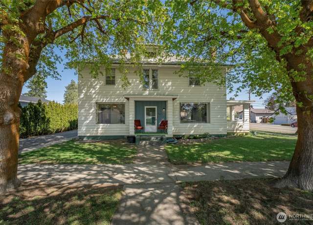 Property at 417 E Ash St, Waterville, WA 98858, 4 beds, 1 bath