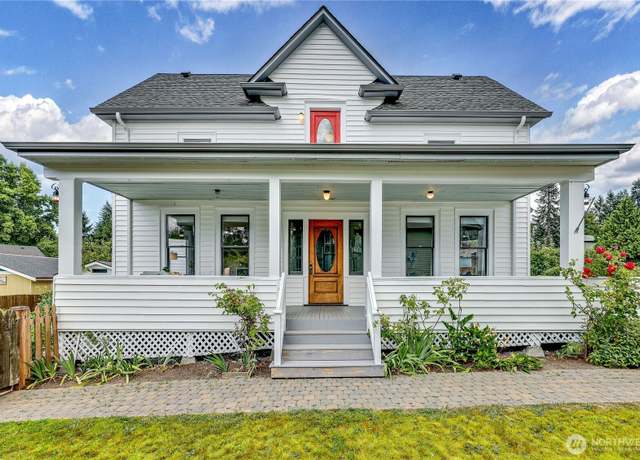 Property at 1438 NE Odin St, Poulsbo, WA 98370, 4 beds, 2.5 baths