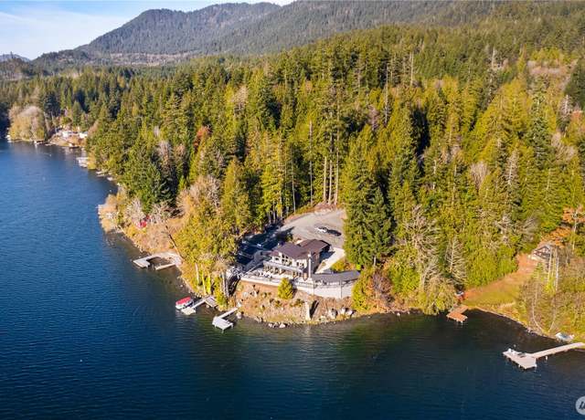 Property at 76 Thompson Point Rd, Port Angeles, WA 98363, 5 beds, 4.5 baths