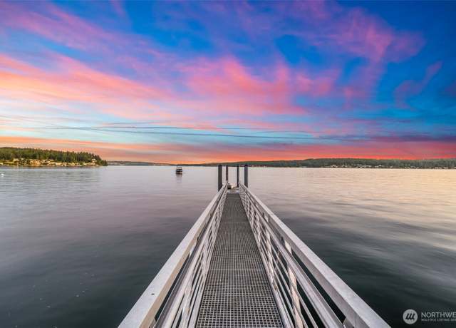 Property at 5152 Cromwell Dr NW, Gig Harbor, WA 98335, 3 beds, 4.5 baths
