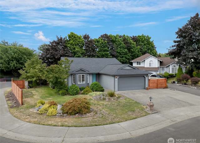 Property at 11325 264th Pl SE, Kent, WA 98030, 3 beds, 2 baths