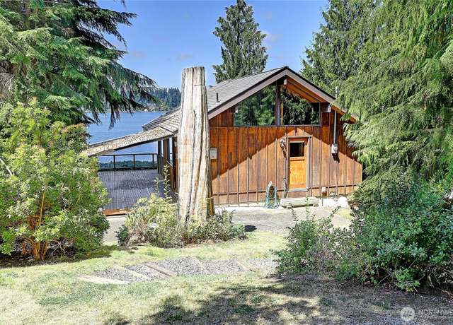 Property at 16922 E Lake Goodwin Rd, Stanwood, WA 98292, 2 beds, 1 bath