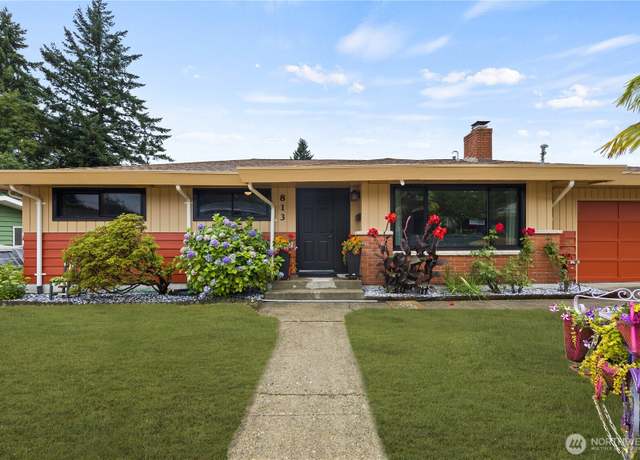 Property at 813 Jefferson Ave NE, Renton, WA 98056, 3 beds, 2 baths