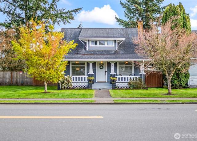 Property at 802 W Pioneer, Puyallup, WA 98371, 3 beds, 3 baths