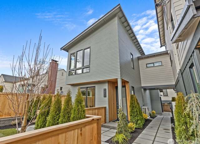 Property at 1050 NE 98th St, Seattle, WA 98115, 2 beds, 2.5 baths