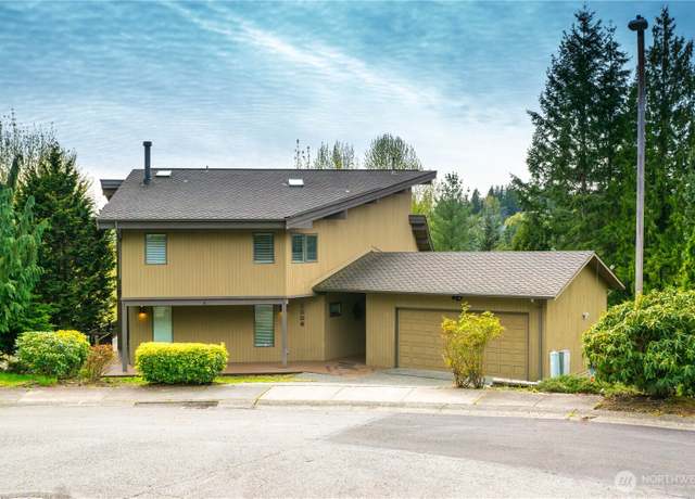 Property at 2205 135th Pl SE, Bellevue, WA 98005, 6 beds, 4 baths