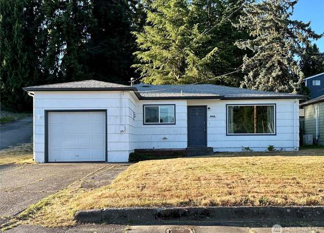 Property at 1905 Allen St, Kelso, WA 98626, 3 beds, 1 bath