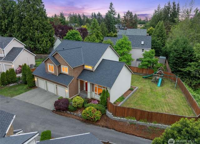 Property at 15535 NE 62nd Ct, Redmond, WA 98052, 4 beds, 2.5 baths