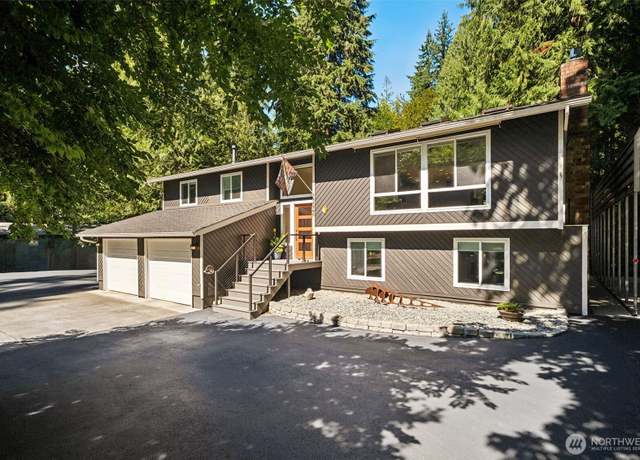 Property at 25260 SE Mirrormont Way, Issaquah, WA 98027, 4 beds, 3 baths