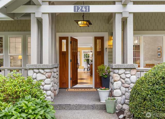 Property at 1241 Cherry Ave NE, Bainbridge Island, WA 98110, 3 beds, 2.5 baths