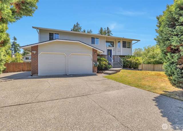 Property at 7906 211 Pl SW, Edmonds, WA 98026, 4 beds, 3 baths