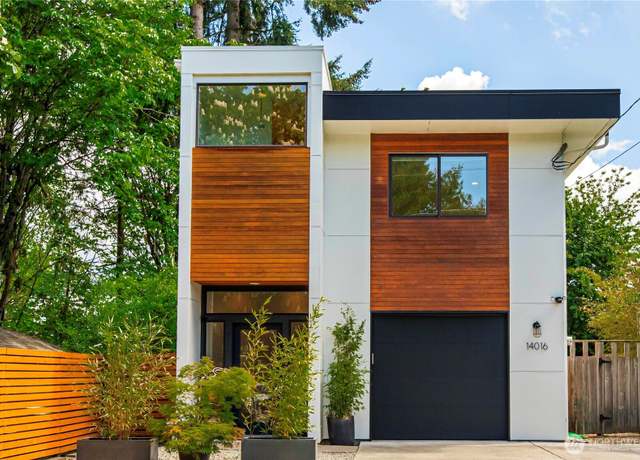 Property at 14016 30th Ave NE, Seattle, WA 98125, 3 beds, 2.5 baths