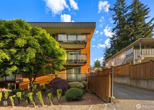 Property at 845 NE 125th St #301, Seattle, WA 98125, 1 bed, 1 bath