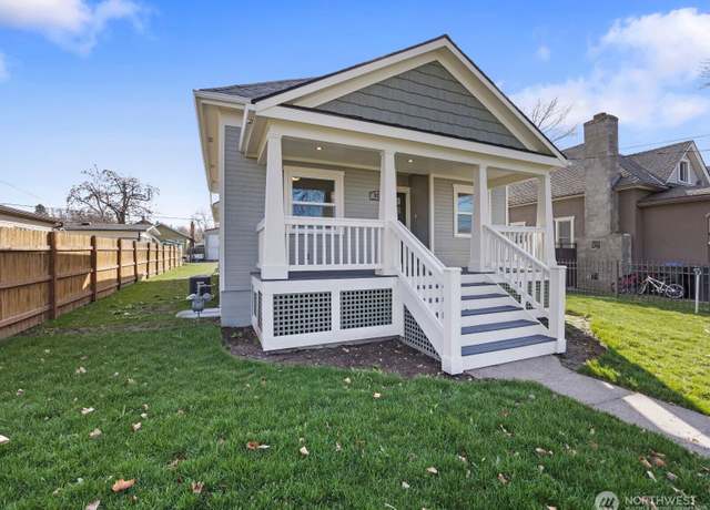 Property at 825 S 3rd Ave, Walla Walla, WA 99362, 4 beds, 2 baths