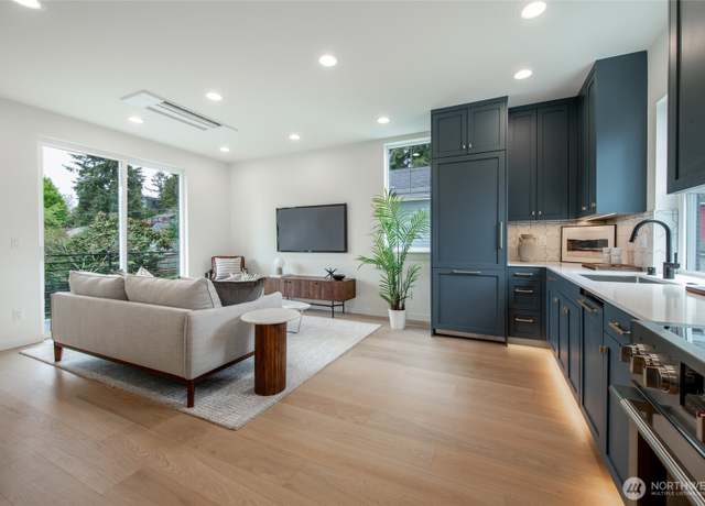 Property at 3639 34th Ave W Unit B, Seattle, WA 98199, 2 beds, 1.5 baths