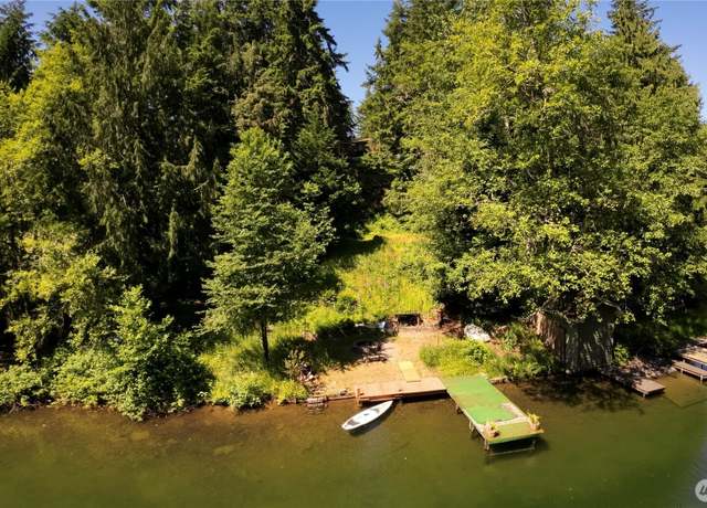 Property at 17521 25th Street Ct E, Lake Tapps, WA 98391, 4 beds, 3 baths