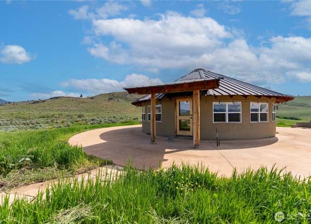 Property at 76 Meadow Ridge Rd, Twisp, WA 98856, 1 bed, 1 bath