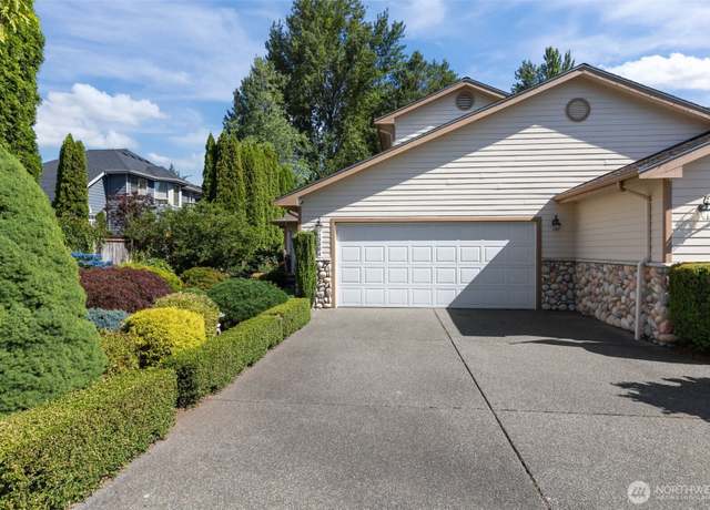 Property at 13804 SE 255th Pl, Kent, WA 98042, 3 beds, 2.5 baths