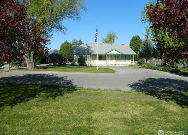 Property at 23 Valley View Dr, Tonasket, WA 98855, 3 beds, 2.5 baths
