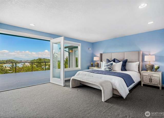 Property at 573 Klamath Dr, La Conner, WA 98257, 2 beds, 2.5 baths