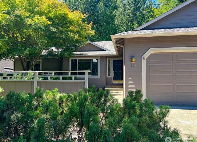 Property at 104 Puget Loop, Port Ludlow, WA 98365, 3 beds, 2 baths