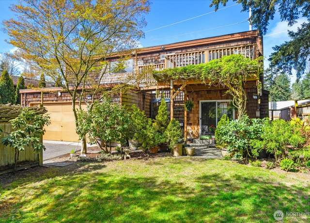 Property at 18210 5th Ave NE, Shoreline, WA 98155, 4 beds, 1.5 baths