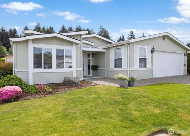 Property at 6124 91st St E, Puyallup, WA 98371, 2 beds, 2 baths