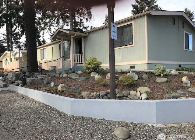 Property at 240 Parkwood Blvd, Sequim, WA 98382, 3 beds, 2 baths
