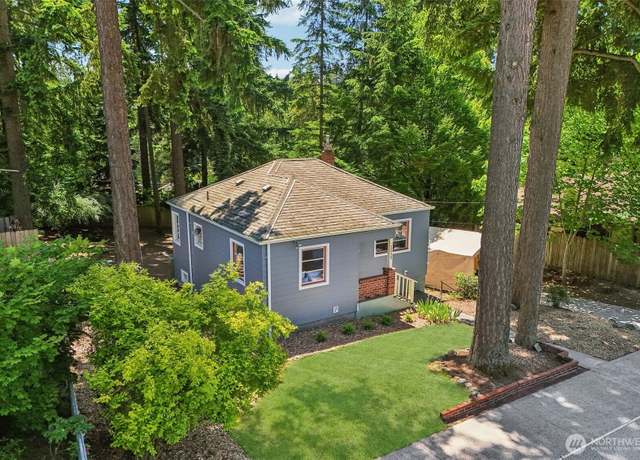 Property at 1535 NE 107th St, Seattle, WA 98125, 3 beds, 2 baths