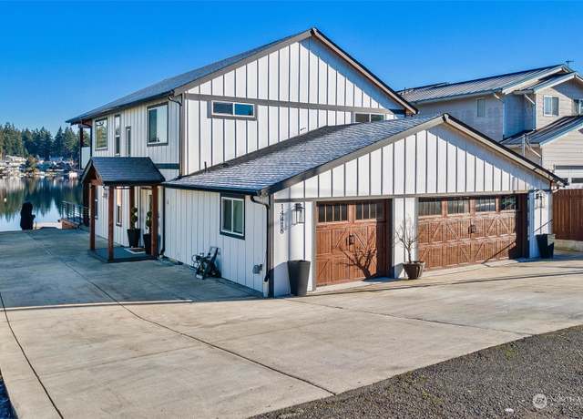 Property at 14416 SE 270th Pl, Kent, WA 98042, 3 beds, 3 baths