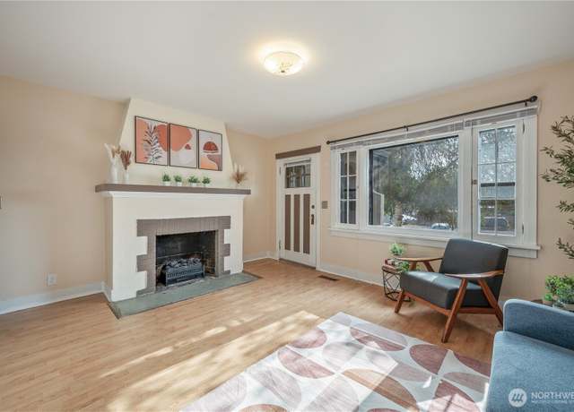 Property at 102 Buchanan, Wenatchee, WA 98801, 1 bed, 1 bath