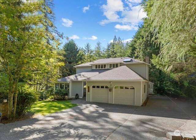 Property at 14205 Crown Point Pl NW, Silverdale, WA 98383, 4 beds, 2.5 baths