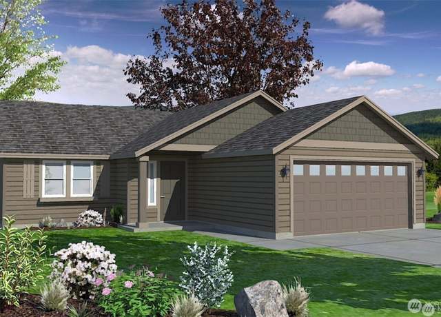 Property at 2043 N Oak Rd, Moses Lake, WA 98837, 3 beds, 2 baths