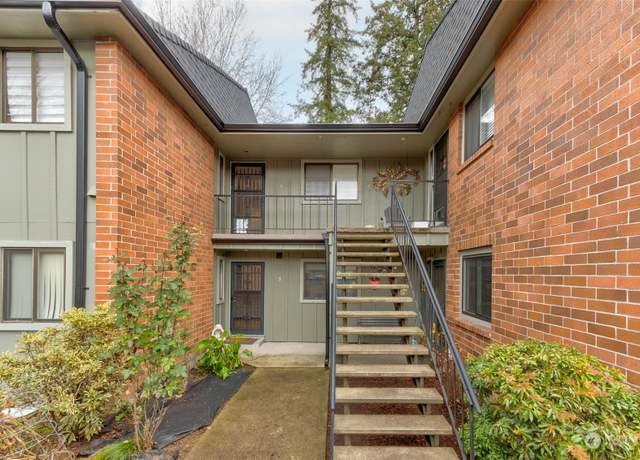 Property at 8900 NE 36th St #6, Vancouver, WA 98662, 2 beds, 2 baths
