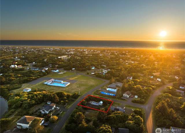 Property at 298 Seashore St SW, Ocean Shores, WA 98569