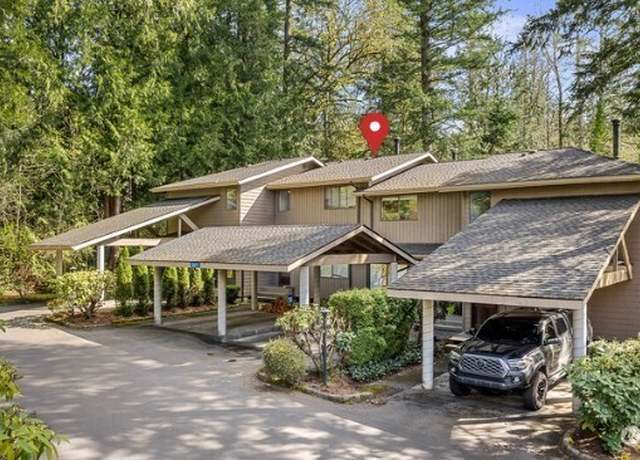 Property at 825 NW Huckle Dr Unit C, Bremerton, WA 98311, 2 beds, 1.5 baths
