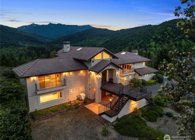 Property at 572 Sunset Heights Dr, Port Angeles, WA 98363, 3 beds, 3.5 baths
