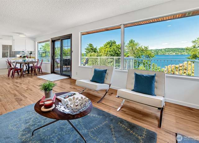 Property at 9738 Arrowsmith Ave S, Seattle, WA 98118, 3 beds, 2 baths