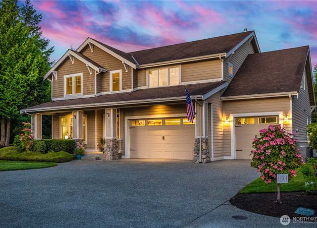 Property at 13564 SE 159th Pl, Renton, WA 98058, 4 beds, 3 baths