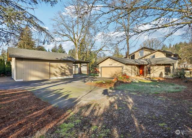 Property at 1025 K St, Washougal, WA 98671, 3 beds, 2.5 baths
