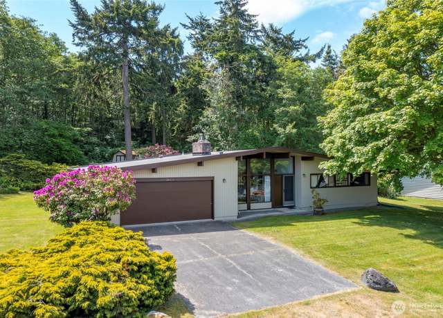 Property at 2423 Williams Rd, Oak Harbor, WA 98277, 3 beds, 2 baths