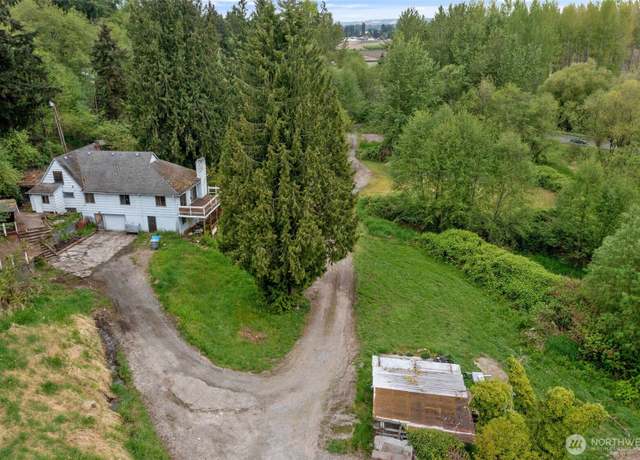 Property at 3012 W Pioneer Ave, Puyallup, WA 98371, 3 beds, 1 bath
