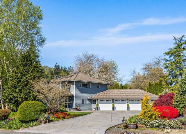Property at 13515 208th Ave SE, Issaquah, WA 98027, 4 beds, 3 baths