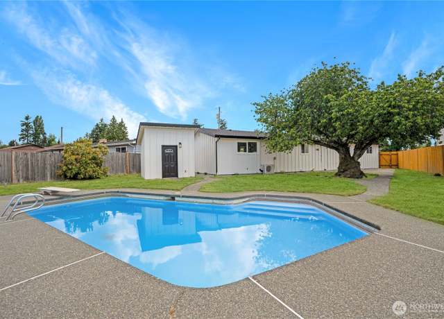 Property at 17225 35th Ave S, Seatac, WA 98188, 4 beds, 2 baths
