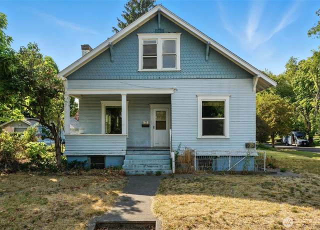 Property at 721 Estrella Ave, Walla Walla, WA 99362, 4 beds, 2 baths