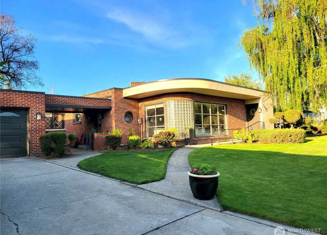Property at 1423 Springwater Ave, Wenatchee, WA 98801, 4 beds, 2 baths