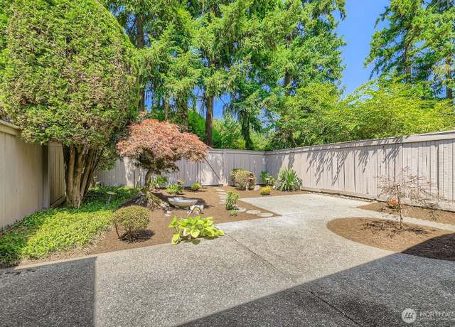 Property at 14208 NE 2nd Pl, Bellevue, WA 98007, 3 beds, 2 baths